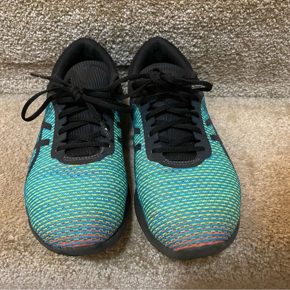 Color changing ASICS sneakers size 8.5 - Picture 2 of 5